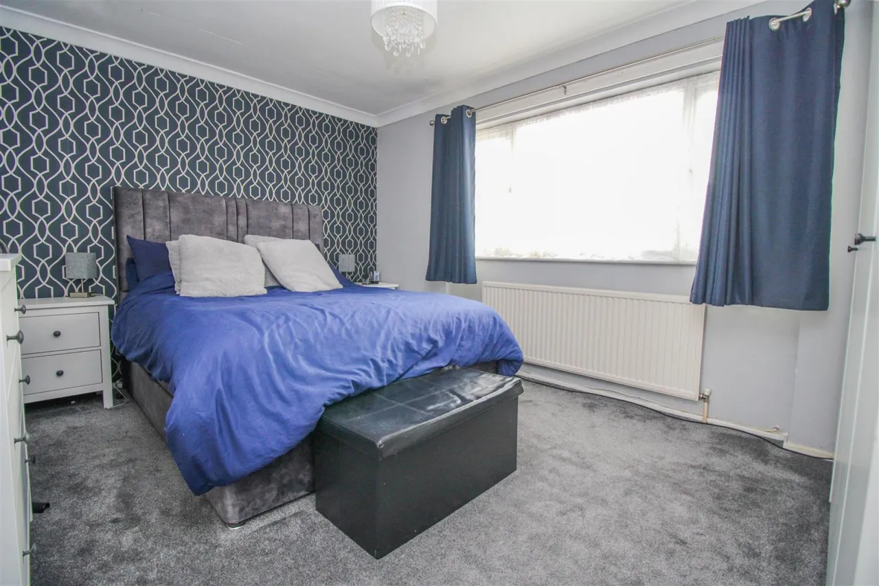 Radburn Close, Harlow, CM18, photo 10