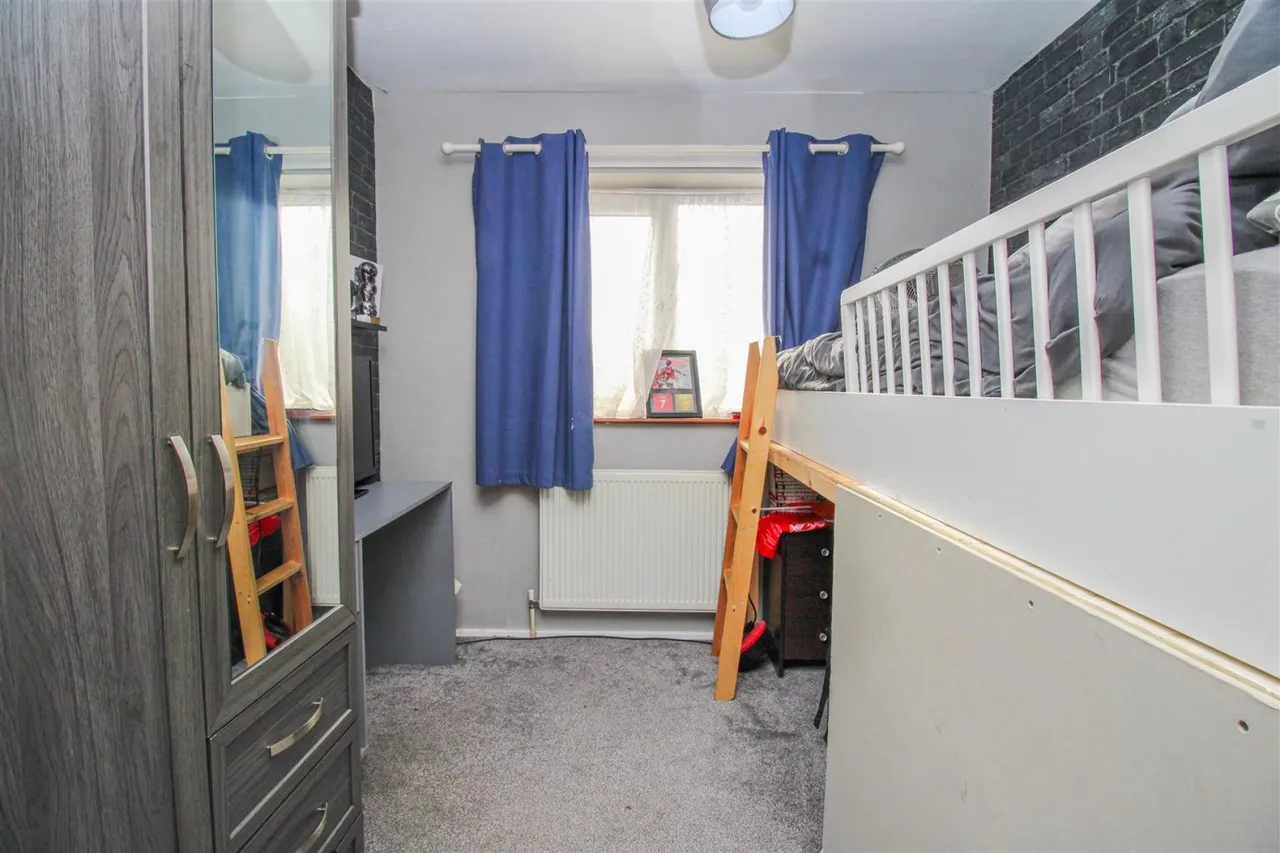 Radburn Close, Harlow, CM18, photo 12