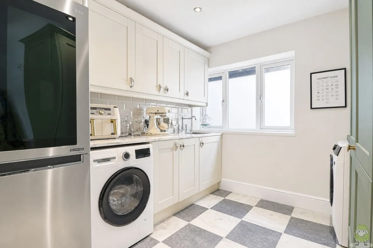 Charlcote Crescent, East Boldon, NE36, photo 9