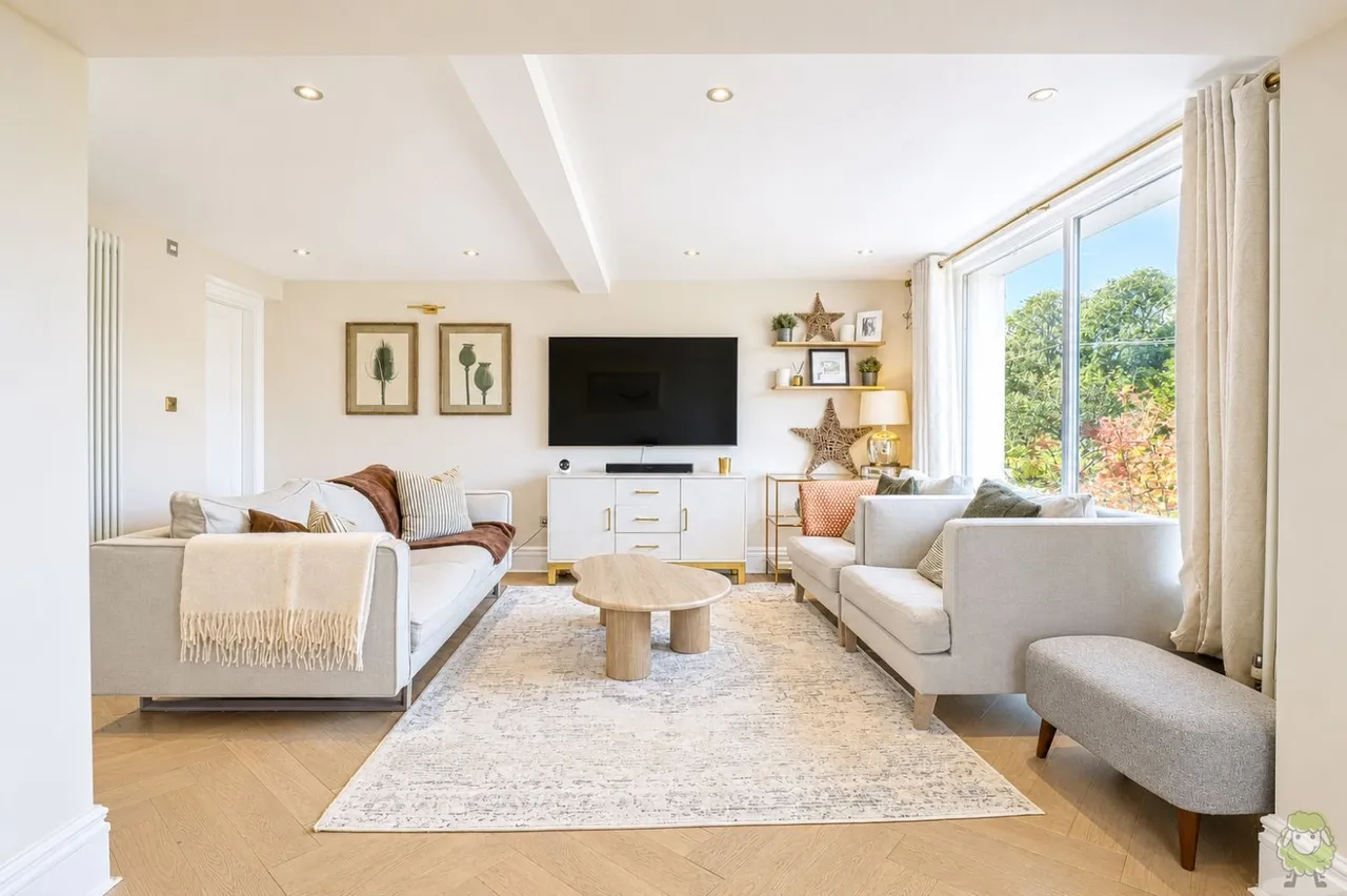4 bed house for sale, Charlcote Crescent, East Boldon, NE36