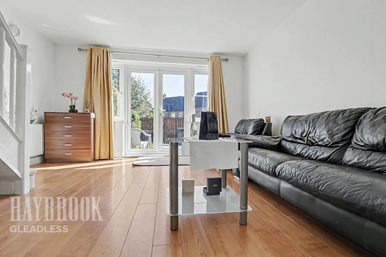 Bassledene Road, Sheffield, photo 2
