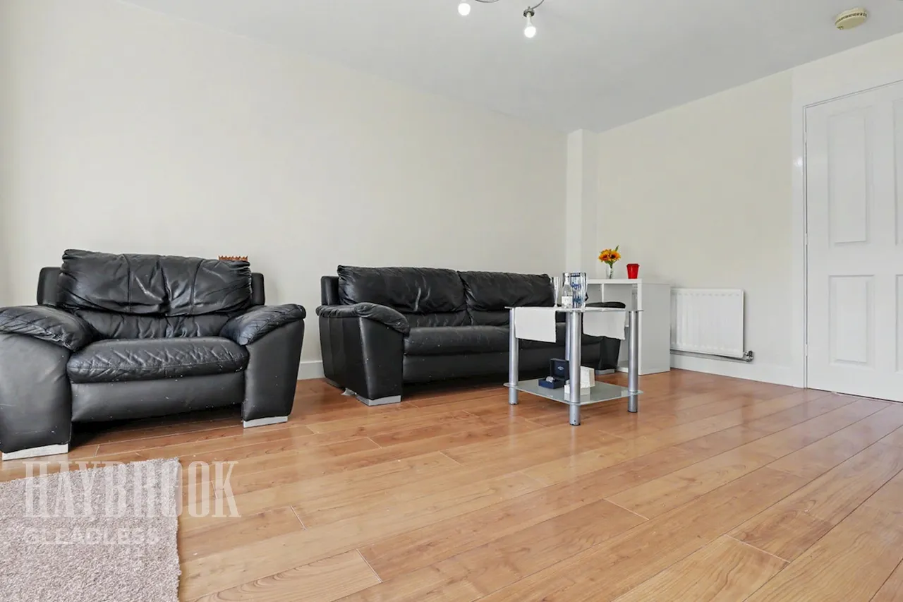 Bassledene Road, Sheffield, photo 6