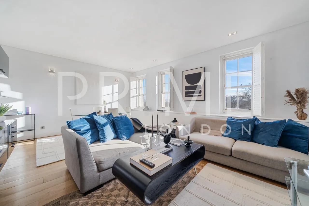 2 bed flat for sale, Piccadilly, Mayfair, W1J