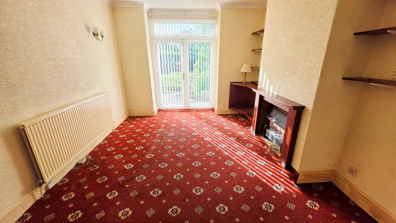 Warwick Grove, Audenshaw, M34, photo 5
