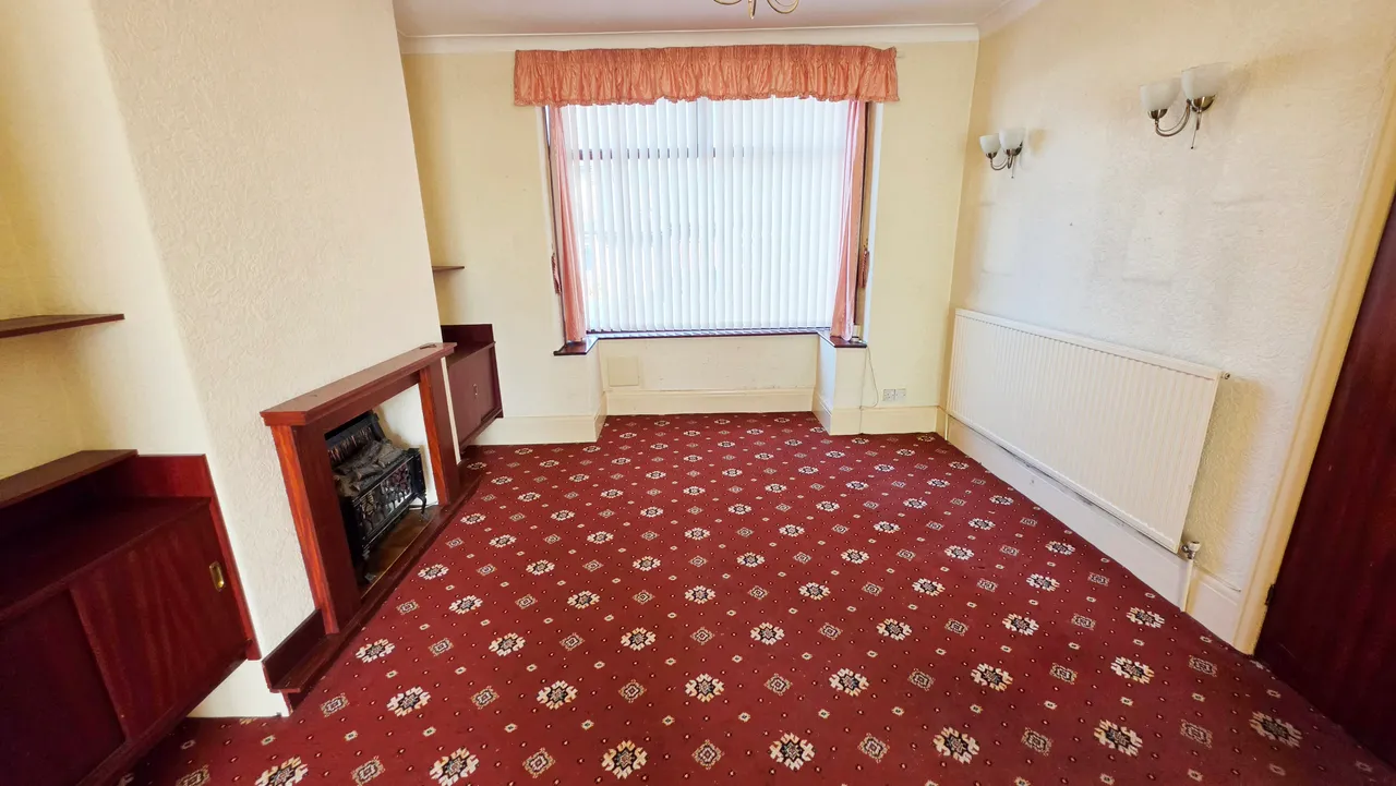 Warwick Grove, Audenshaw, M34, photo 7