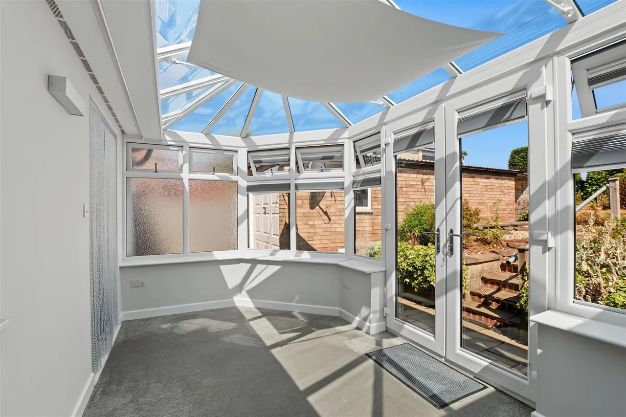 Sisley Avenue, Stapleford, NG9, photo 2