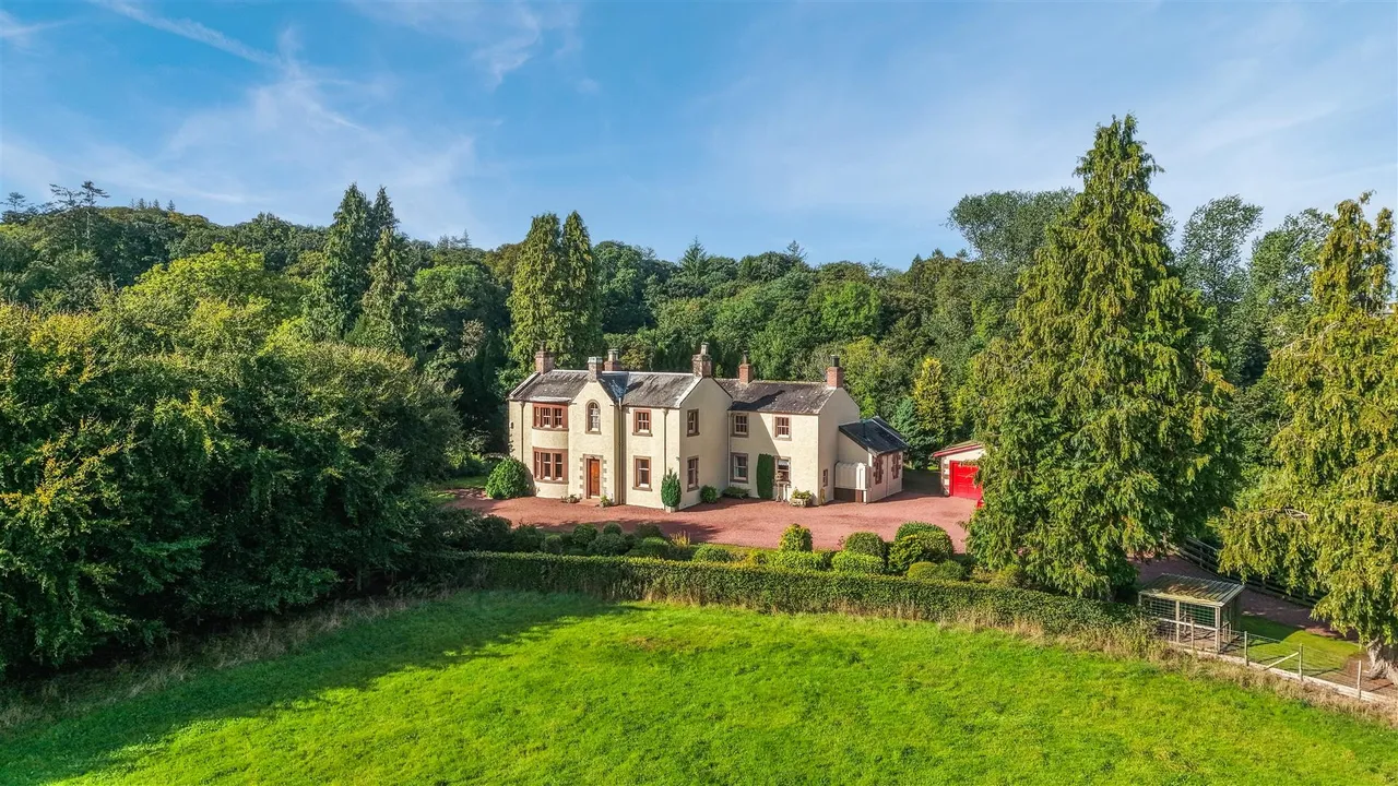 5 bed house for sale — Hallguards House, Hoddom, Lockerbie, DG11