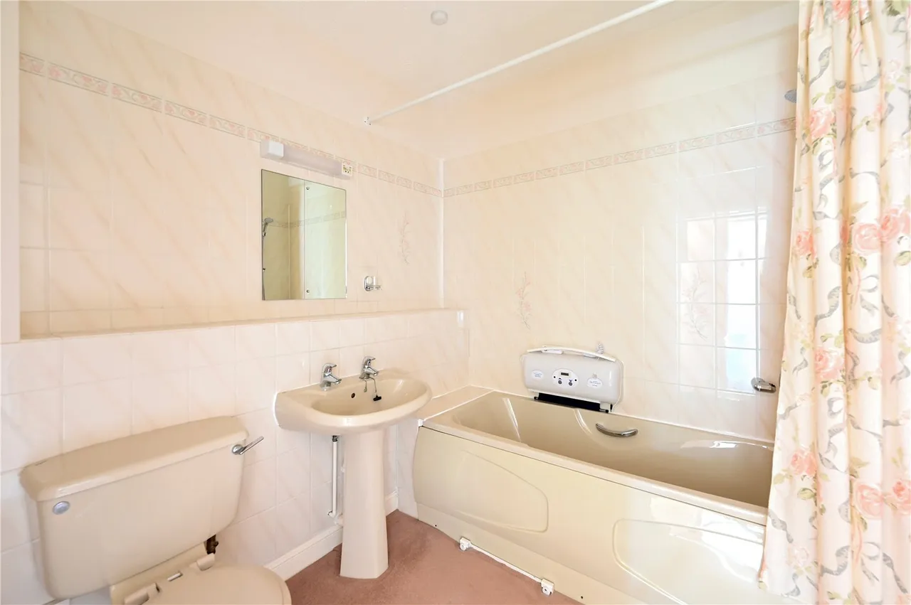 Pegasus Court, Fleet, Hampshire, GU51 4SX, photo 5
