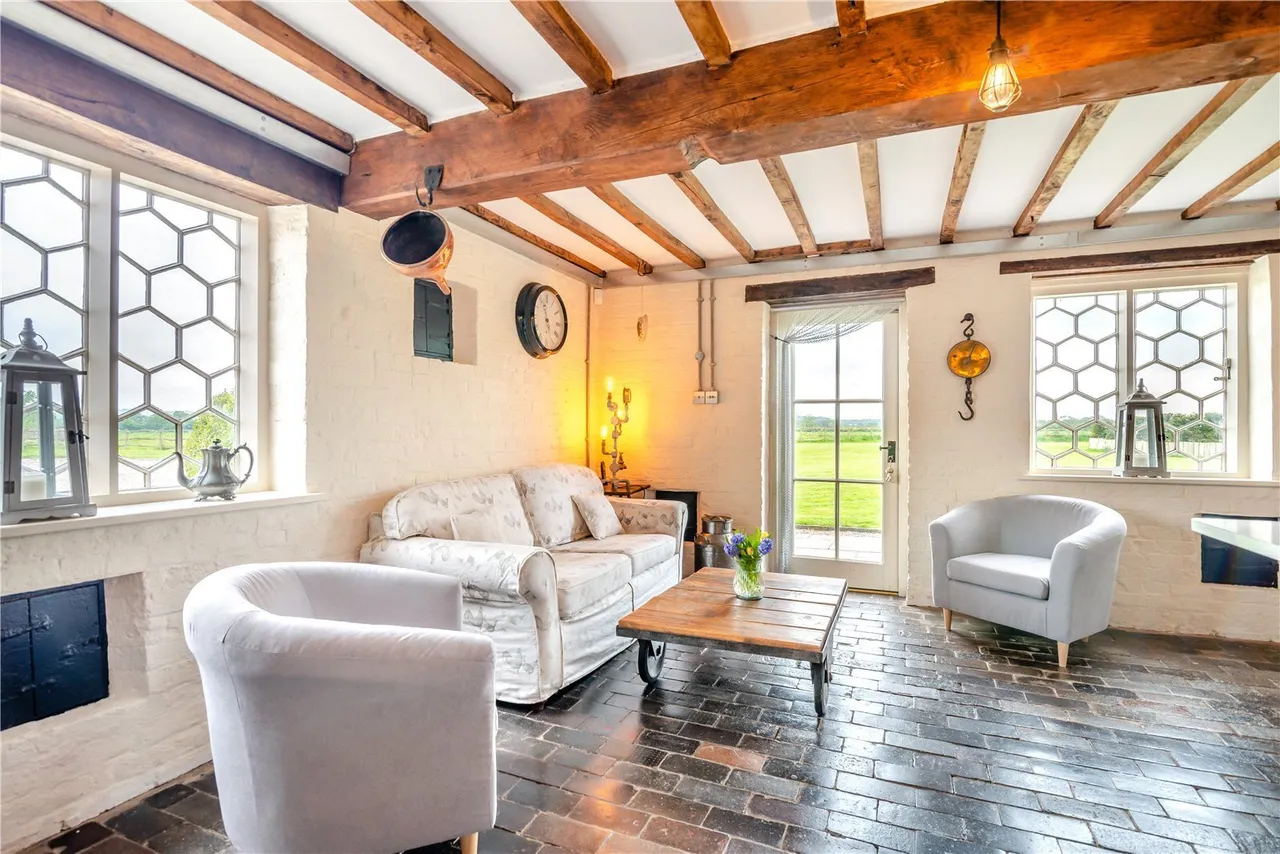 Near Tarporley, A Fully Restored Period Farmhouse, CH3, photo 9