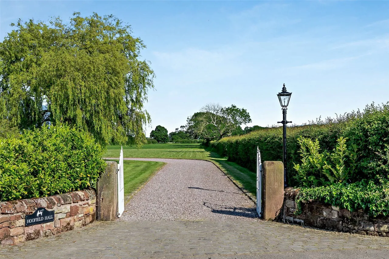 Near Tarporley, A Fully Restored Period Farmhouse, CH3, photo 34