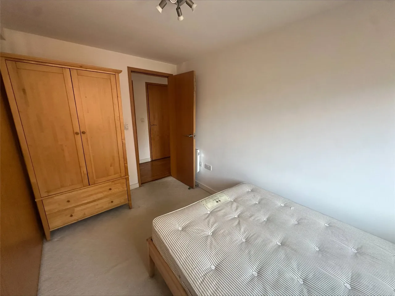 Madison Square, Liverpool, L1, photo 8