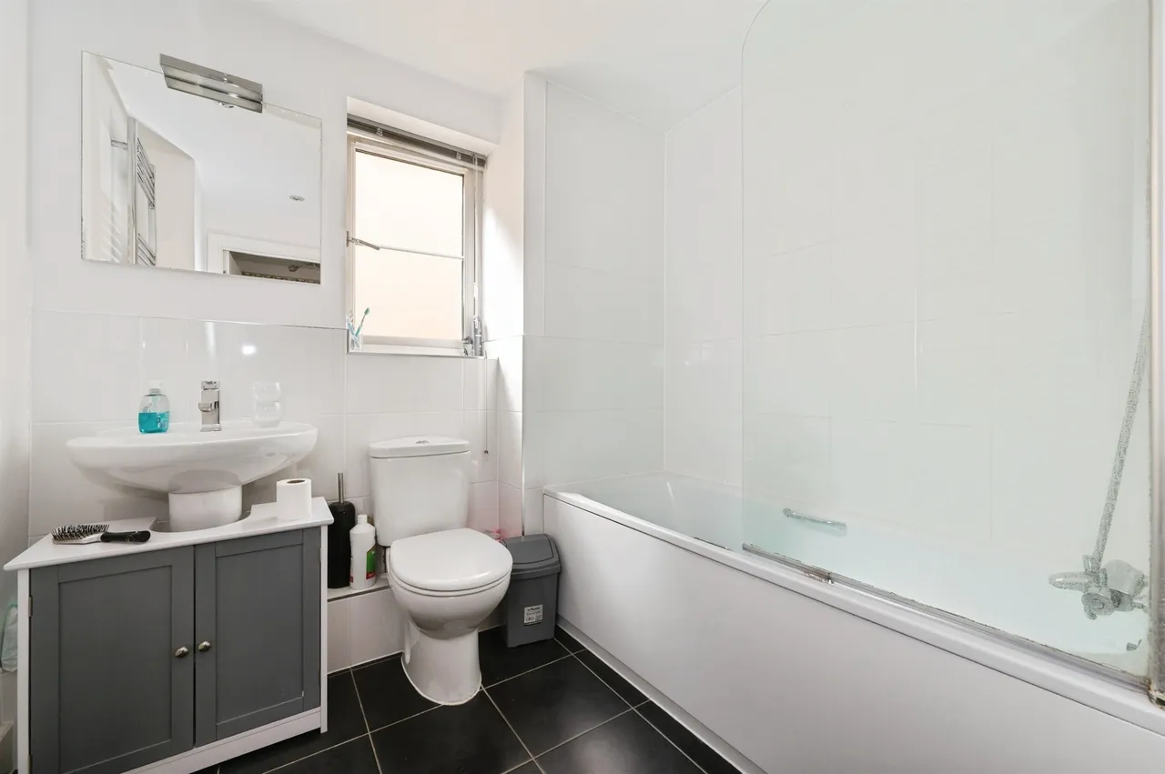 Wren Road, Eastleigh, photo 12