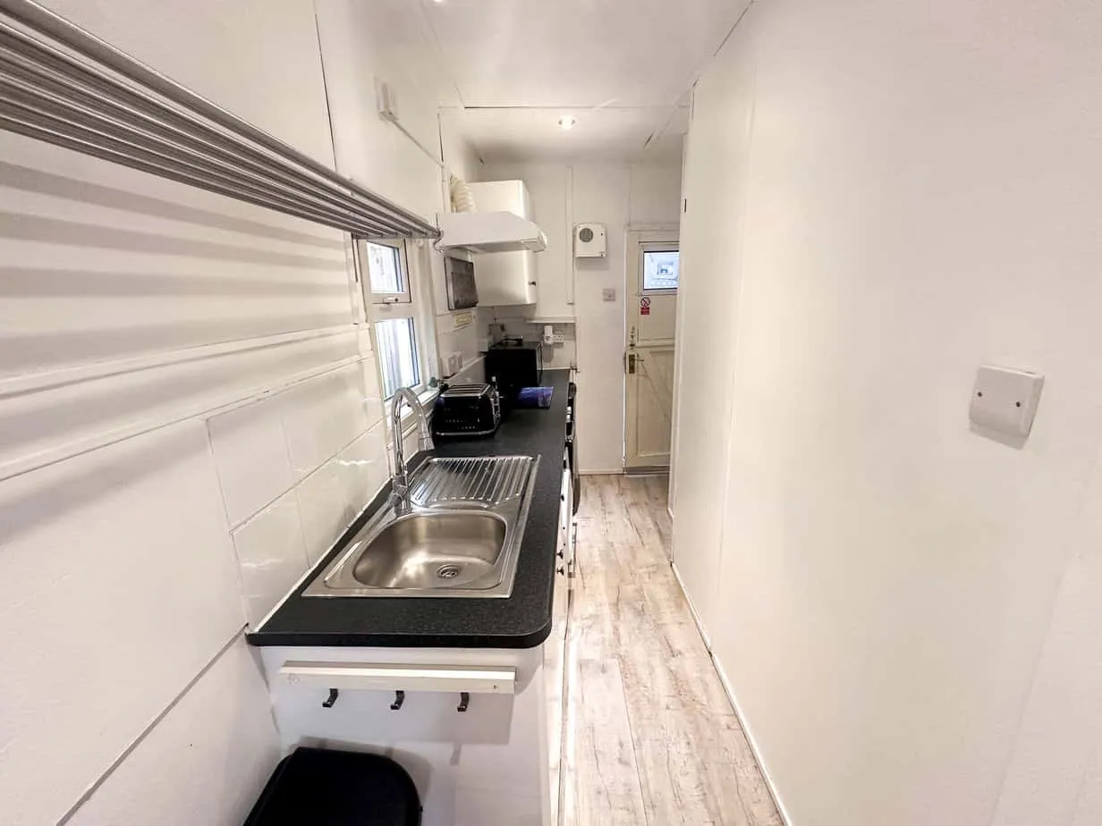 Lower Teddington Road, Hampton Wick, KT1, photo 4
