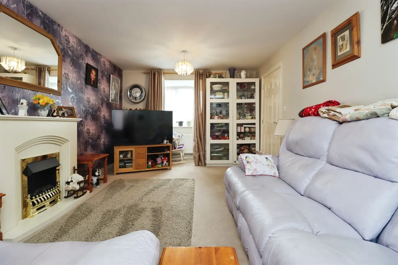 Ironwood Avenue, Desborough, Kettering, photo 3