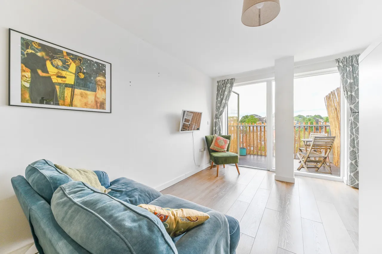 Flat 31, Paxton House, 9 Cargreen Road, London, photo 8