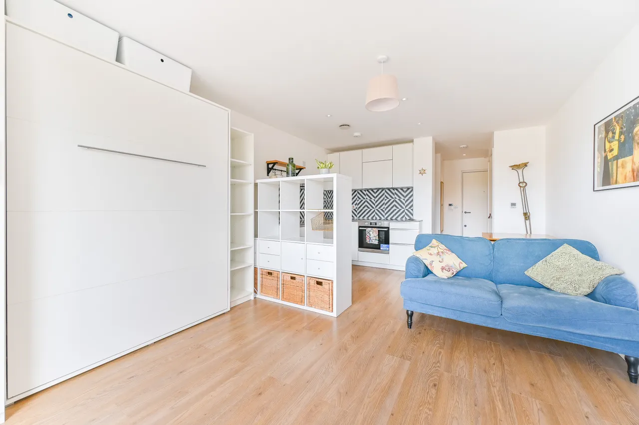 Flat 31, Paxton House, 9 Cargreen Road, London, photo 3
