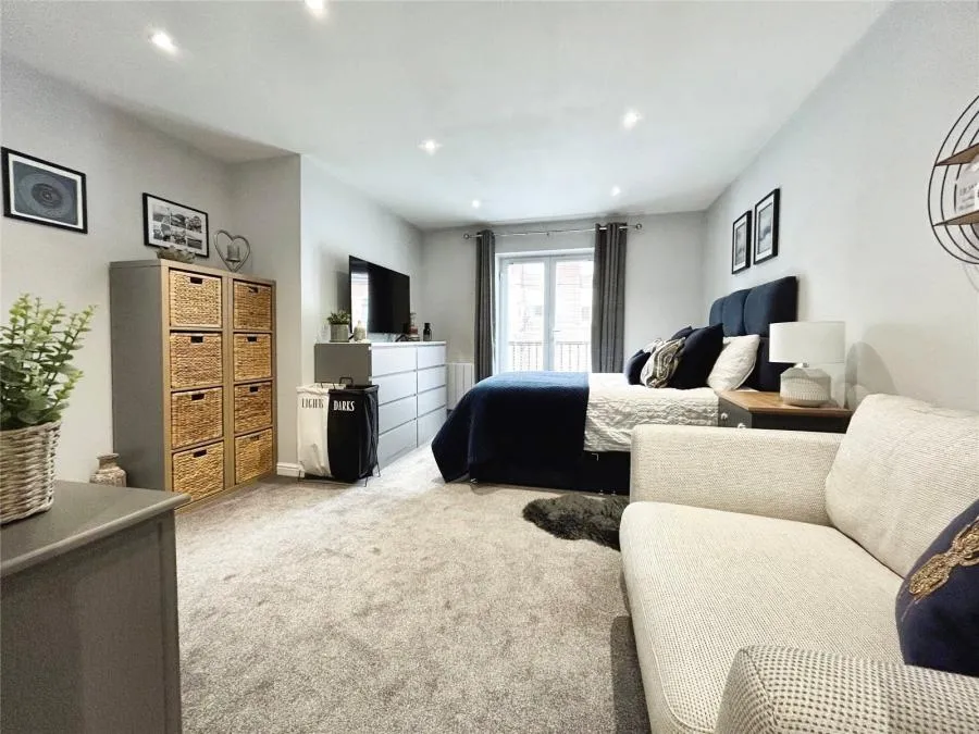 2 bed flat for sale, Mill Street, Evesham, WR11