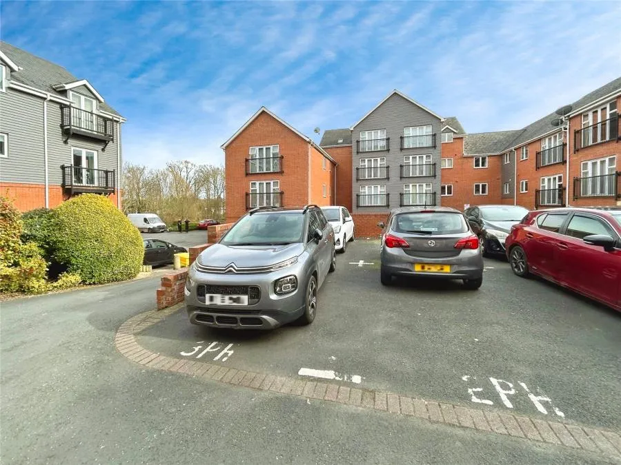 Mill Street, Evesham, WR11, photo 11