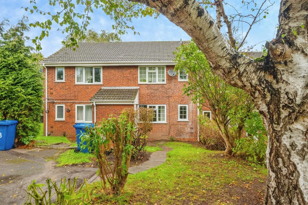 1 bed flat for sale, Maybank Close, Lichfield, WS14