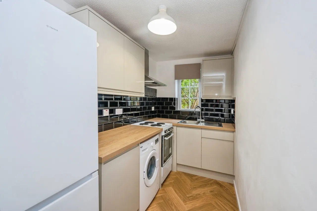 Maybank Close, Lichfield, WS14, photo 8
