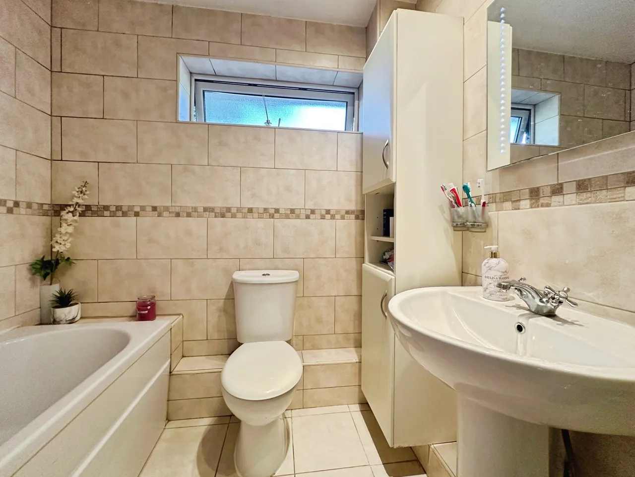 The Maultway, Camberley, Surrey, GU15 1QE, photo 8