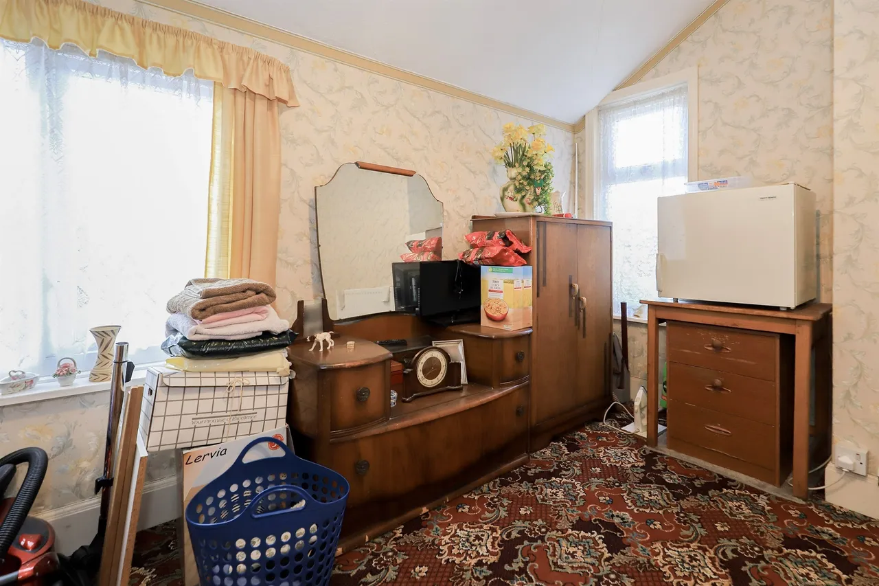 Mount Road, Penn, WV4, photo 9