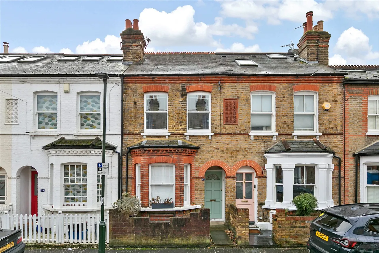 2 bed house for sale, Windsor Road, Kew, TW9