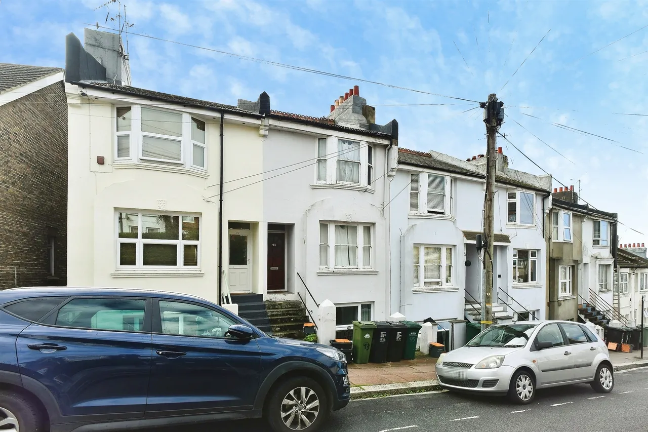 2 bed flat for sale, Milner Road, Brighton, BN2