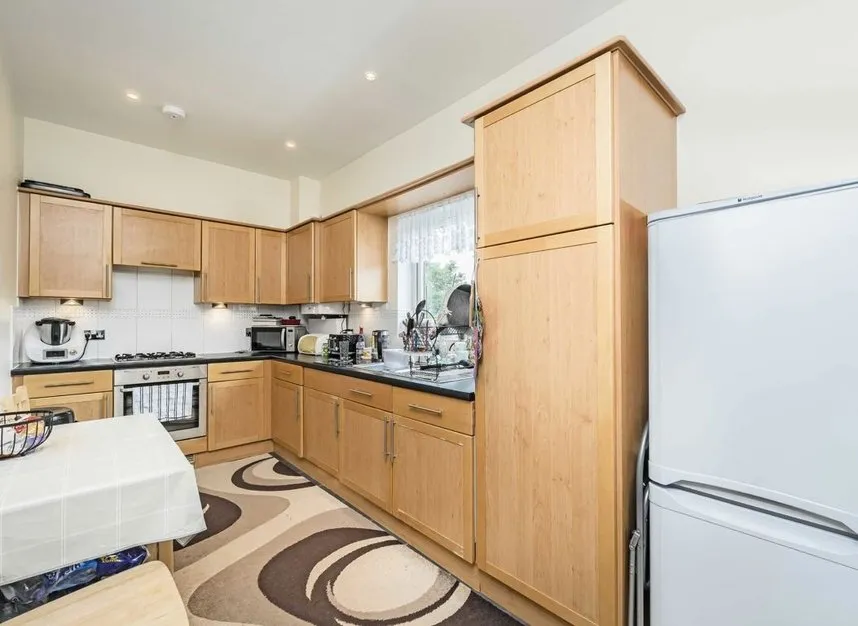White Lodge Close, Isleworth, TW7, photo 2