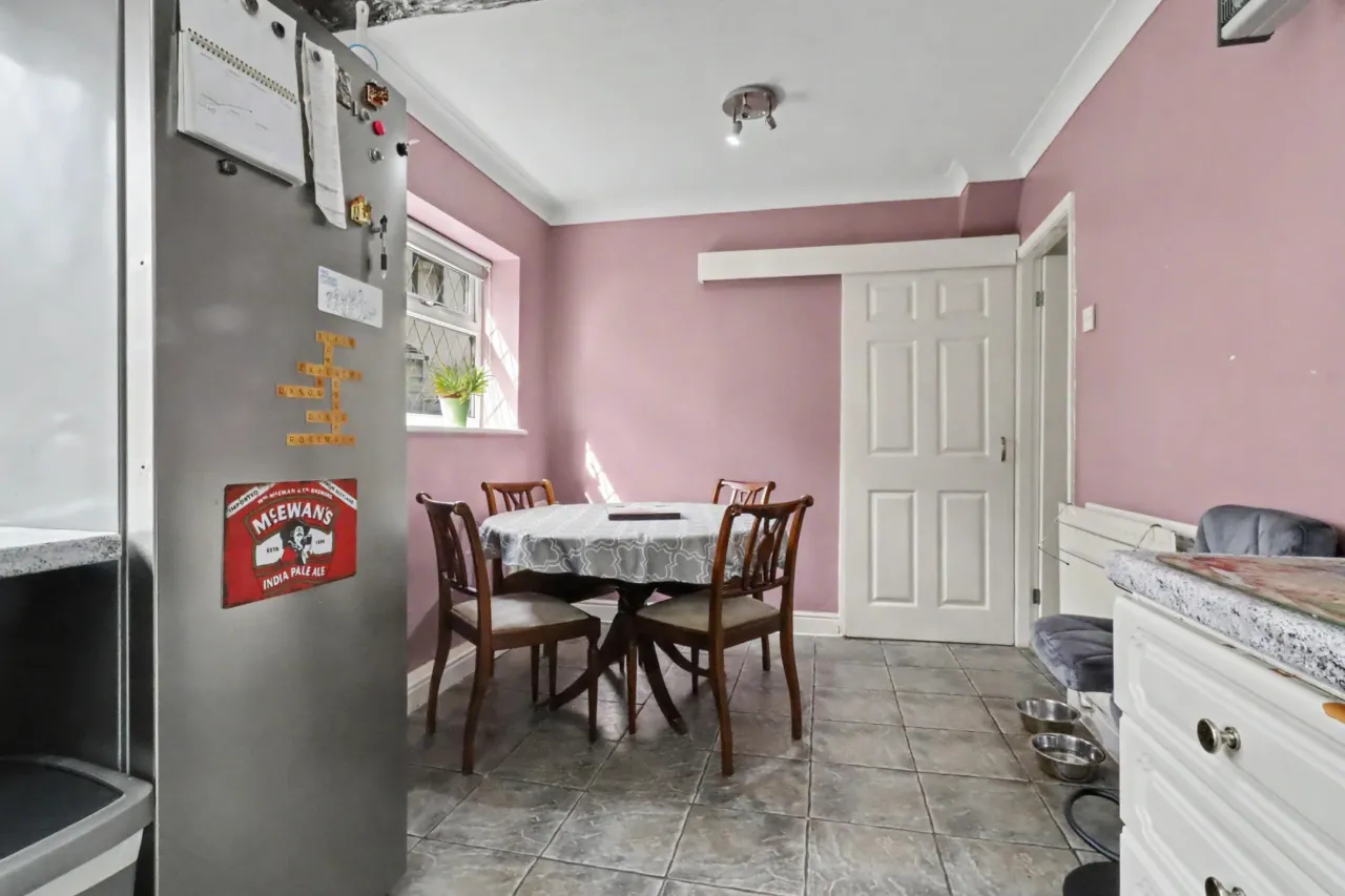 Vaudrey Crescent, Congleton, photo 7