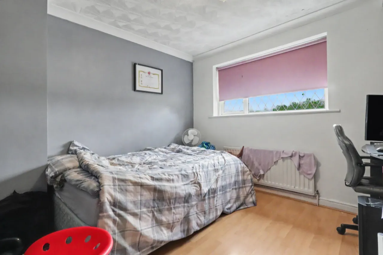 Vaudrey Crescent, Congleton, photo 19