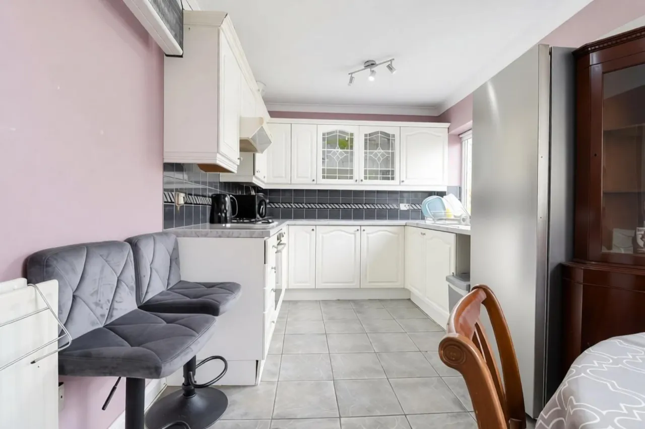 Vaudrey Crescent, Congleton, photo 4