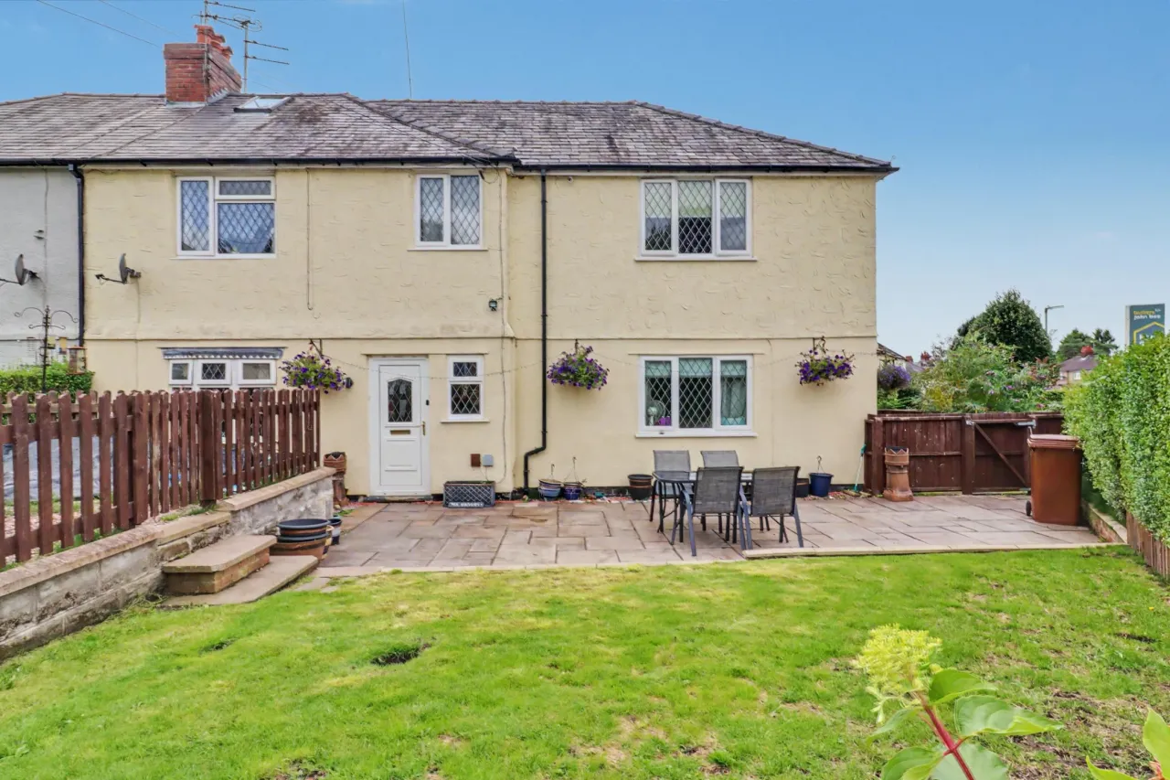 5 bed property for sale, Vaudrey Crescent, Congleton