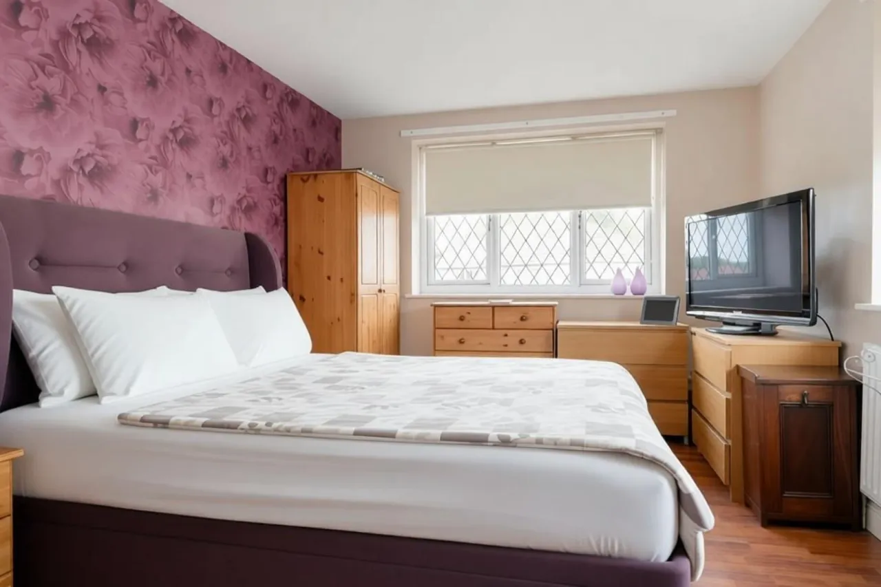 Vaudrey Crescent, Congleton, photo 13