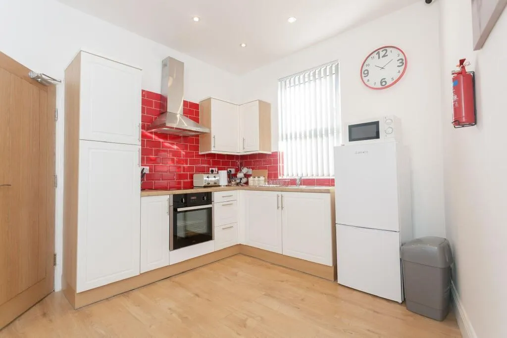 1 bed flat to rent — Coldcotes Avenue, LEEDS