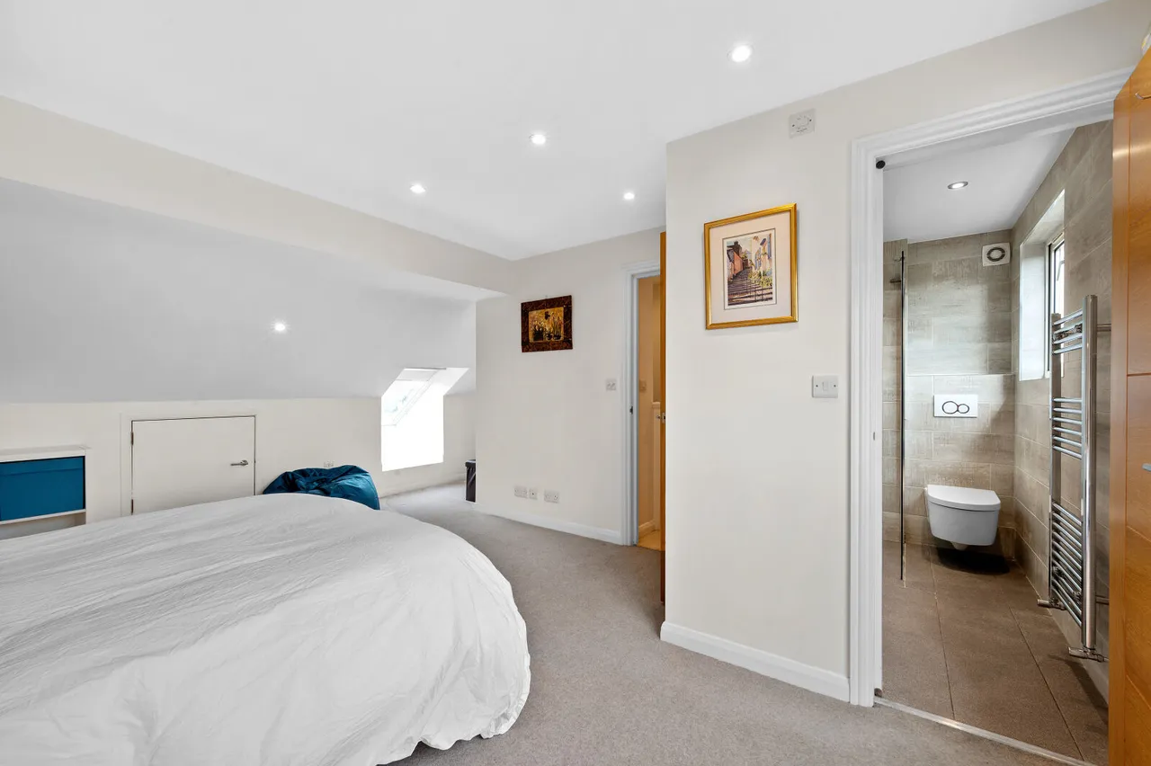 Westway, London, SW20, photo 13