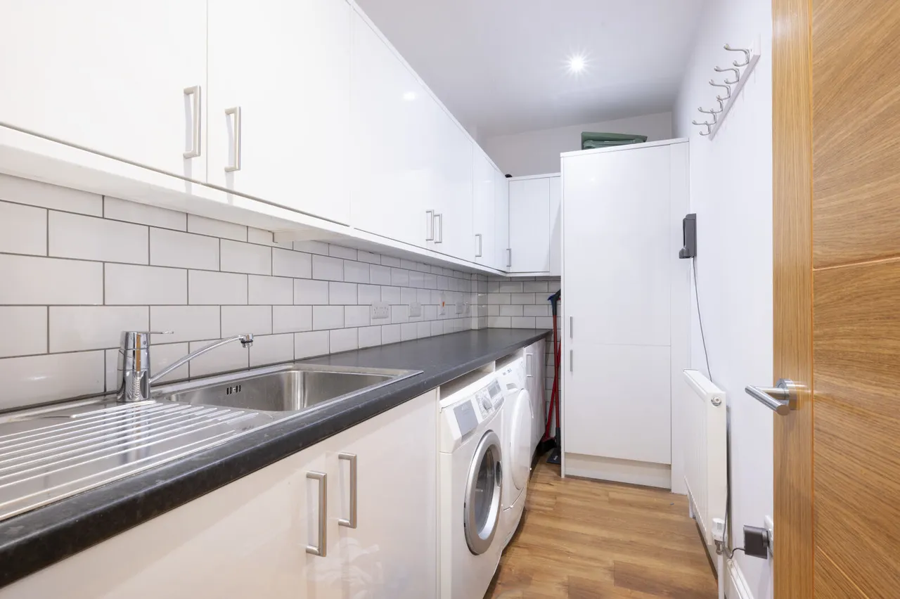 Westway, London, SW20, photo 6