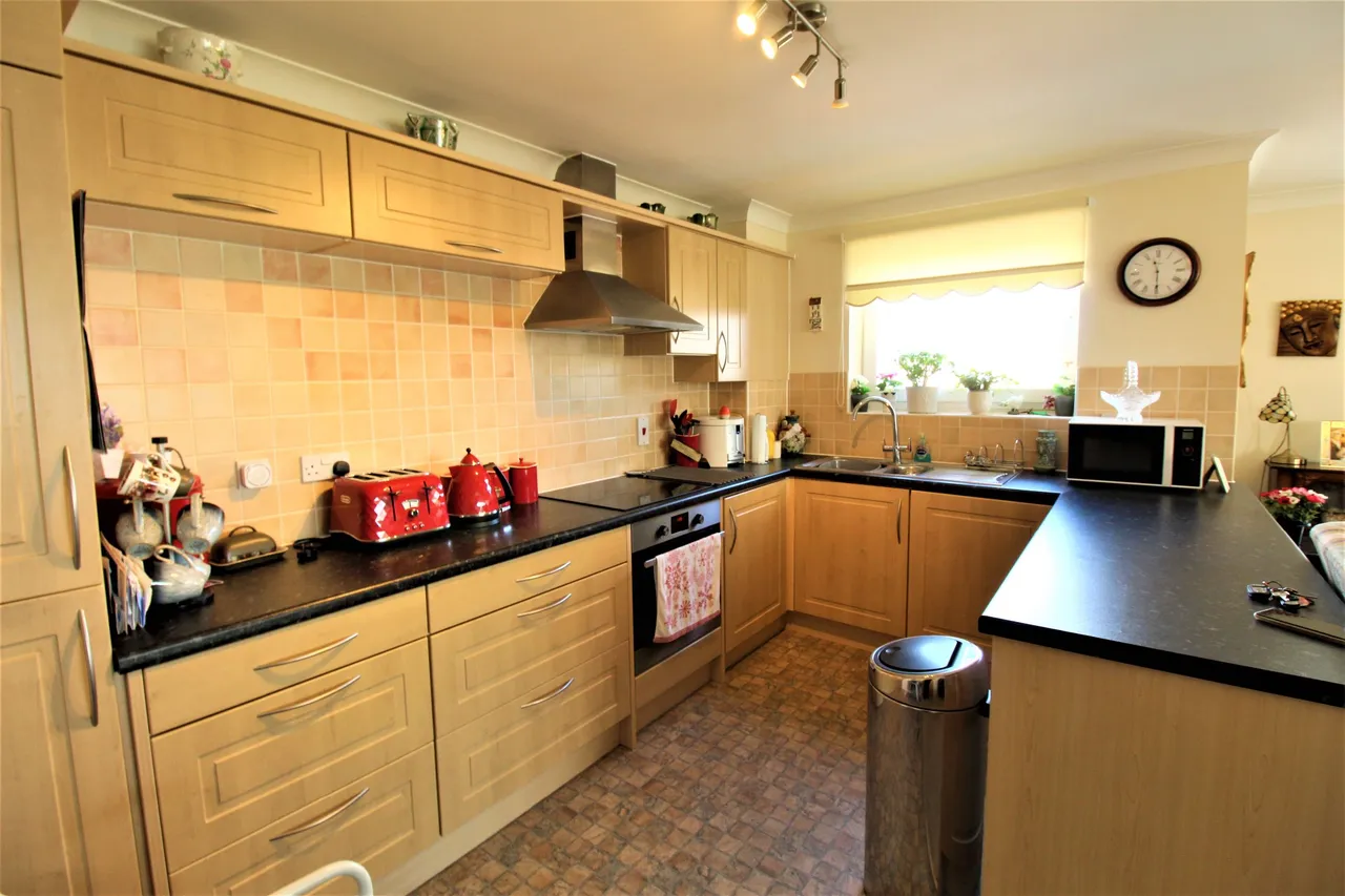 Argent Court, Grays, Essex, RM17 6QT, photo 7