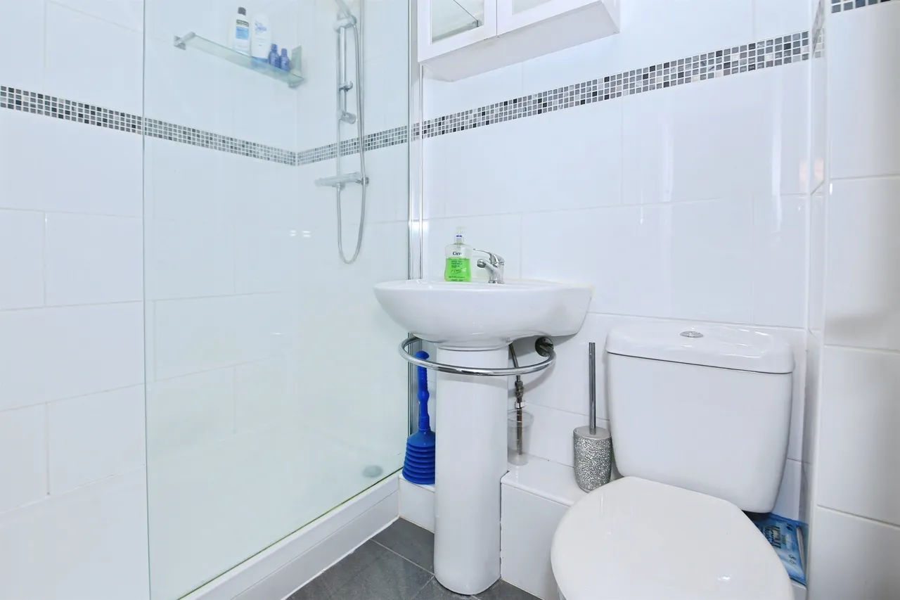 Newcastle Drive, Orton Longueville, PE2, photo 9