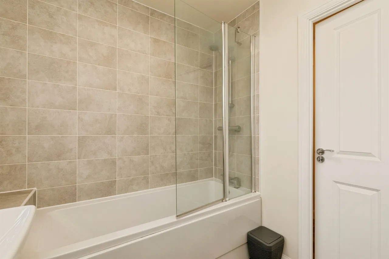 Clark Drive, Yate, BS37, photo 10