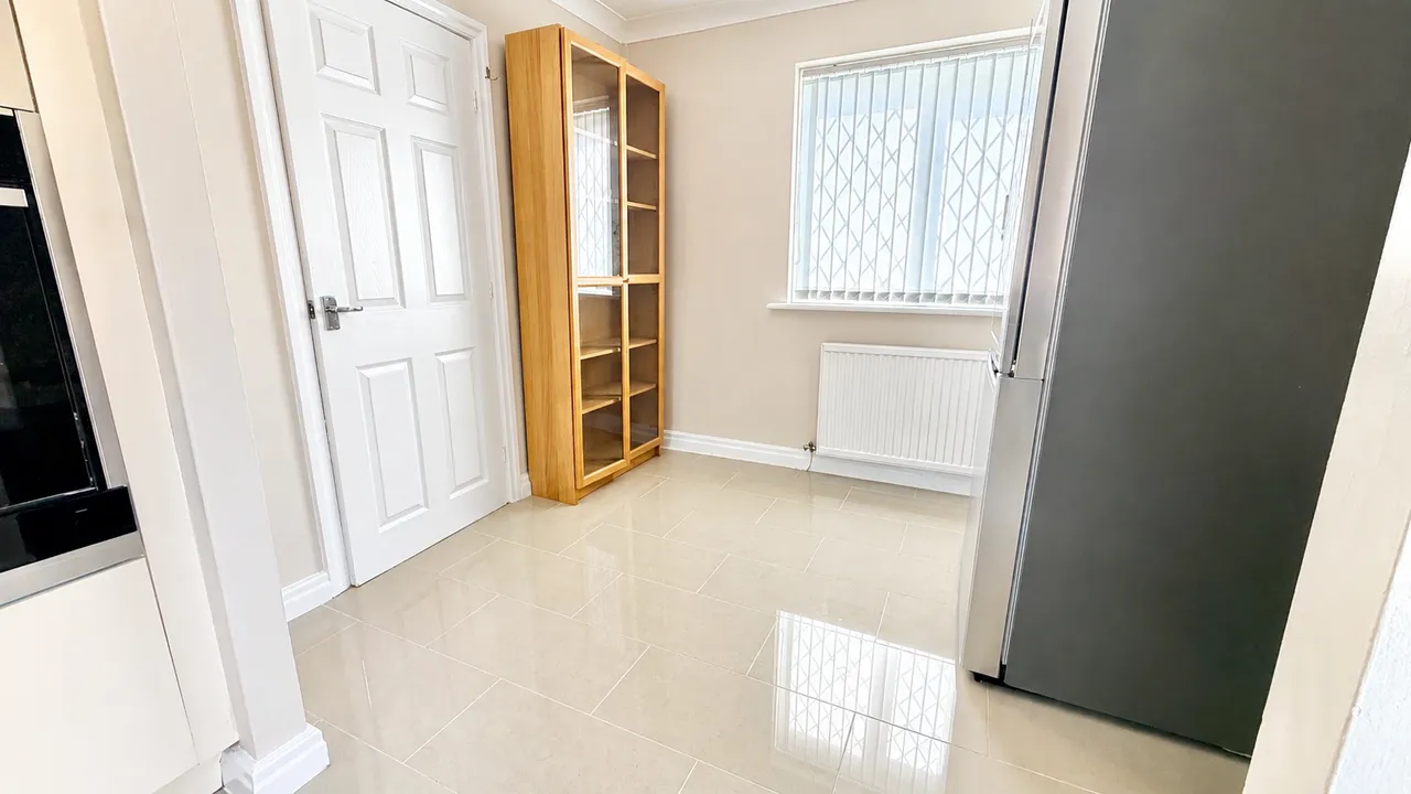 Sykes Meadow, Edgeley, SK3, photo 12