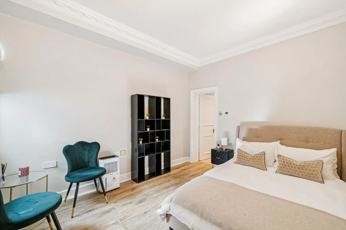 Sloane Gardens, London, SW1W, photo 16