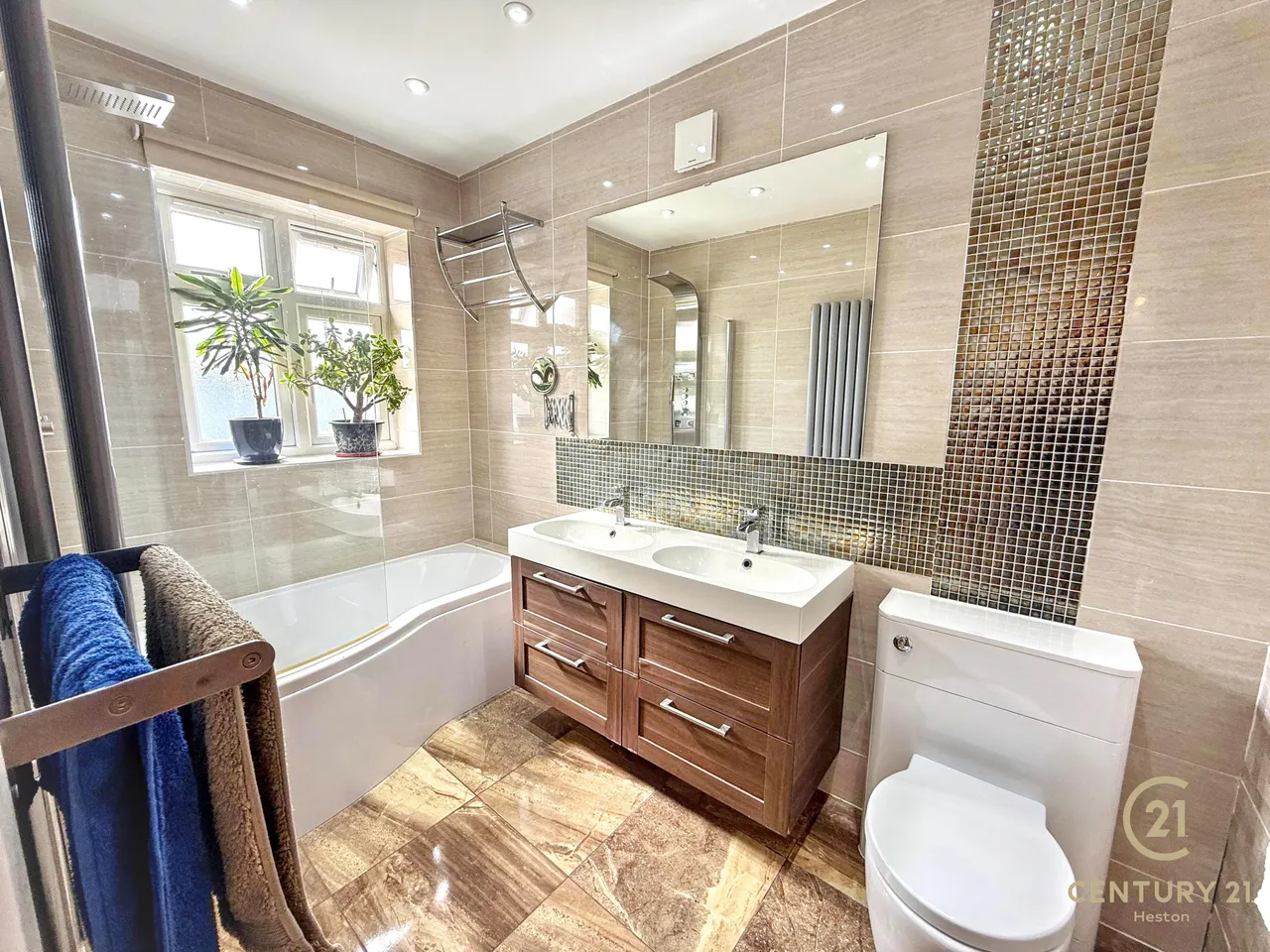 Minterne Avenue, Southall, UB2, photo 13