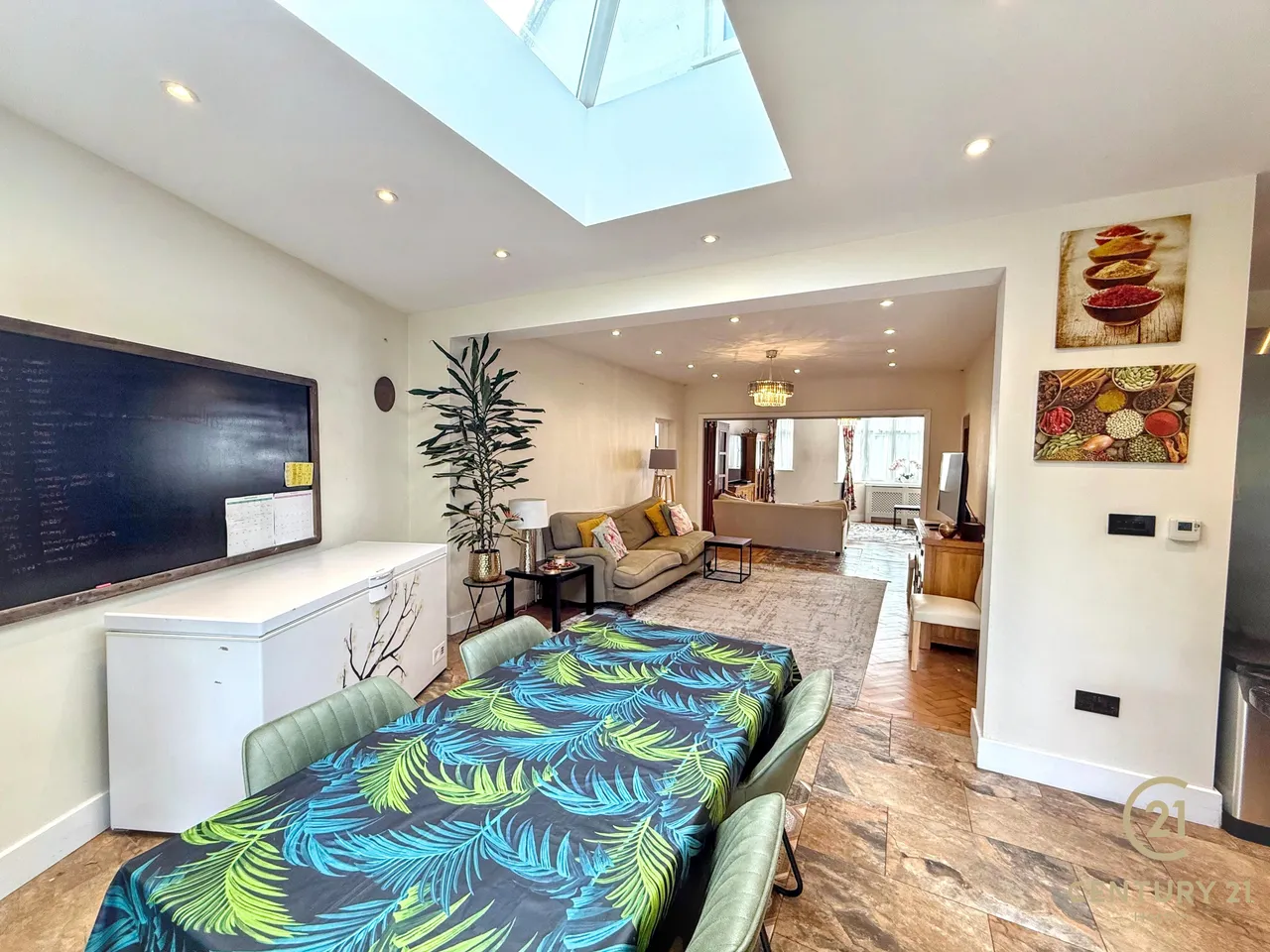 Minterne Avenue, Southall, UB2, photo 5