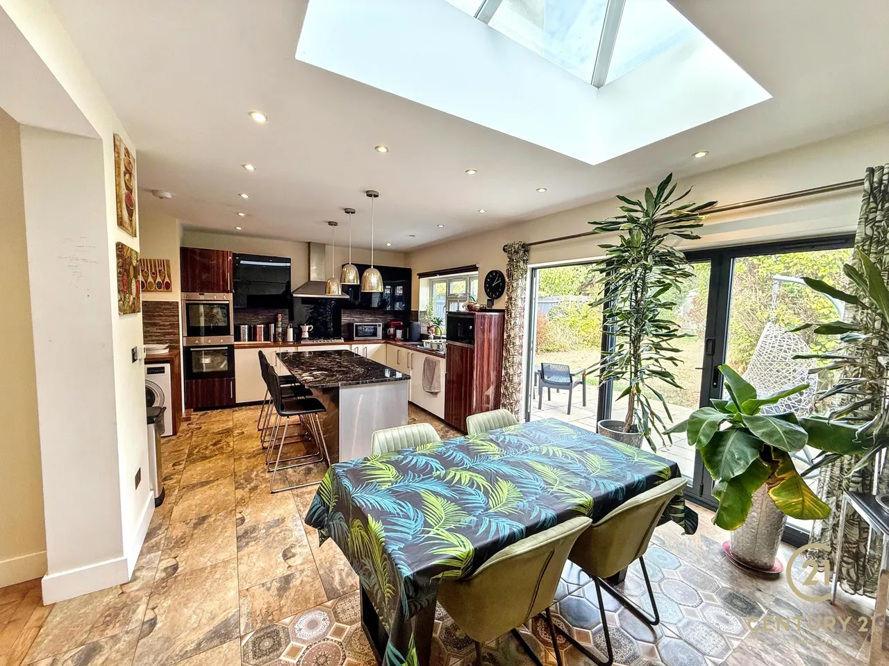 Minterne Avenue, Southall, UB2, photo 7