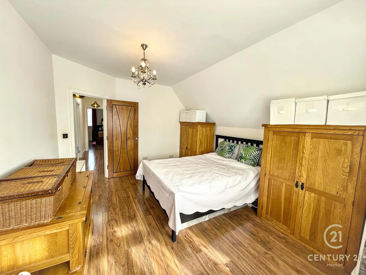 Minterne Avenue, Southall, UB2, photo 12