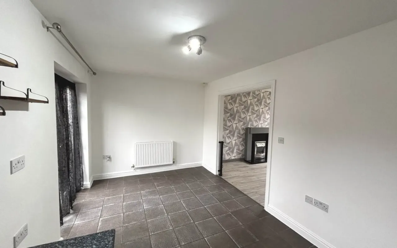 Ullswater Avenue, St. Helens, photo 9