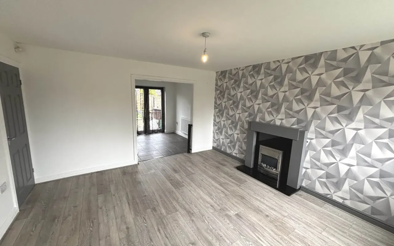Ullswater Avenue, St. Helens, photo 6