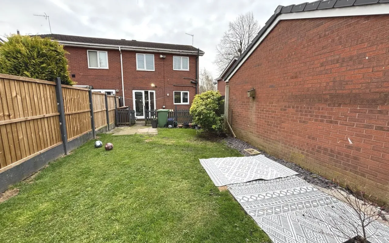 Ullswater Avenue, St. Helens, photo 17