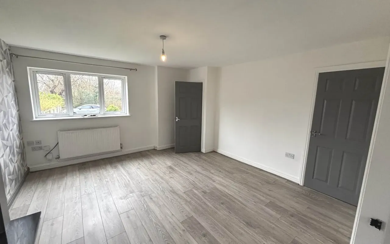 Ullswater Avenue, St. Helens, photo 7